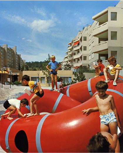 Photographie de l'aire de jeux du lotissement Göhnersiedlung à Adlikon