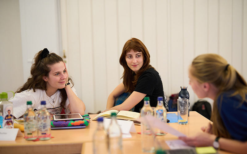 Photographie d'une table ronde